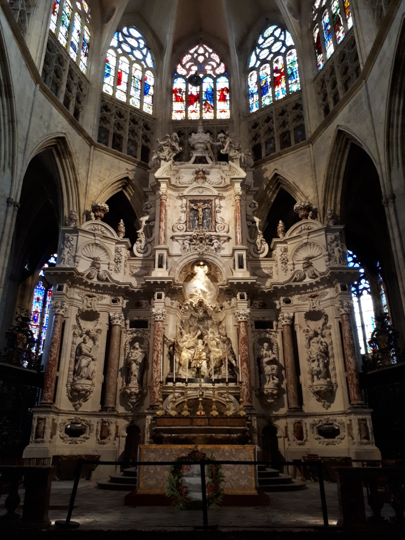 Main altar within the Cathedrale Saint-Etienne